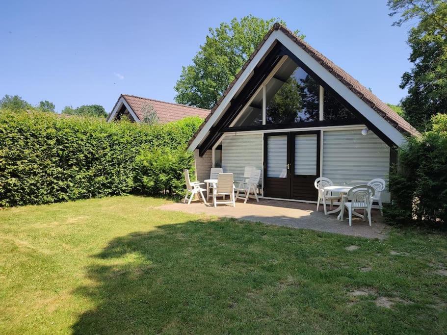 Hébergement de vacances Vrijstaande Recreatiebungalow Met Slaapvide Posterholt